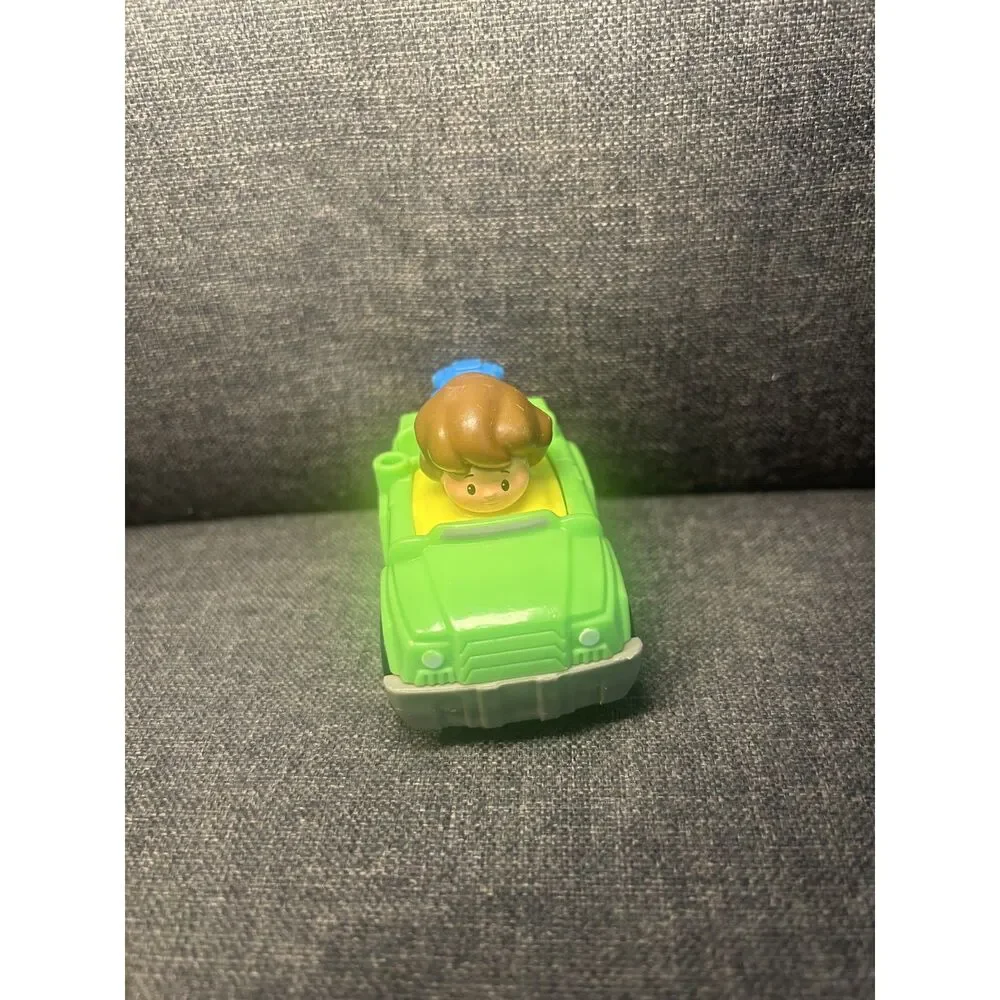 Fisher-Price Little People Wheelies Green Tow Truck Toy DFP13 Mattel 2014